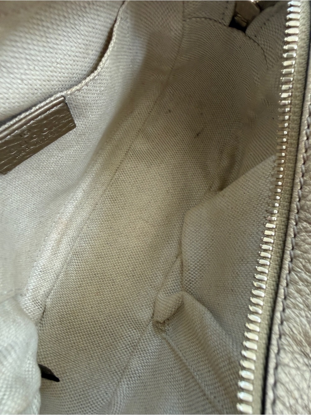 Gucci Soho Disco Small Leather Crossbody Bag Metallic Beige/Champagne Gold DustB - Picture 13 of 17